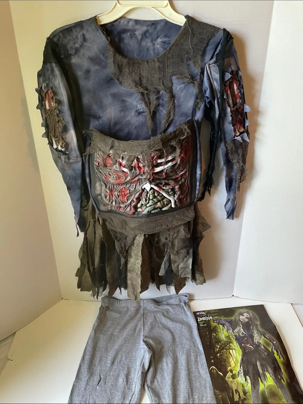 Fun World Girls'  Size Large 12-14 Zombie  Halloween Costume